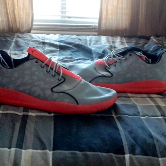 Jordan Flex trainer Size 12 - Picture 3 of 6